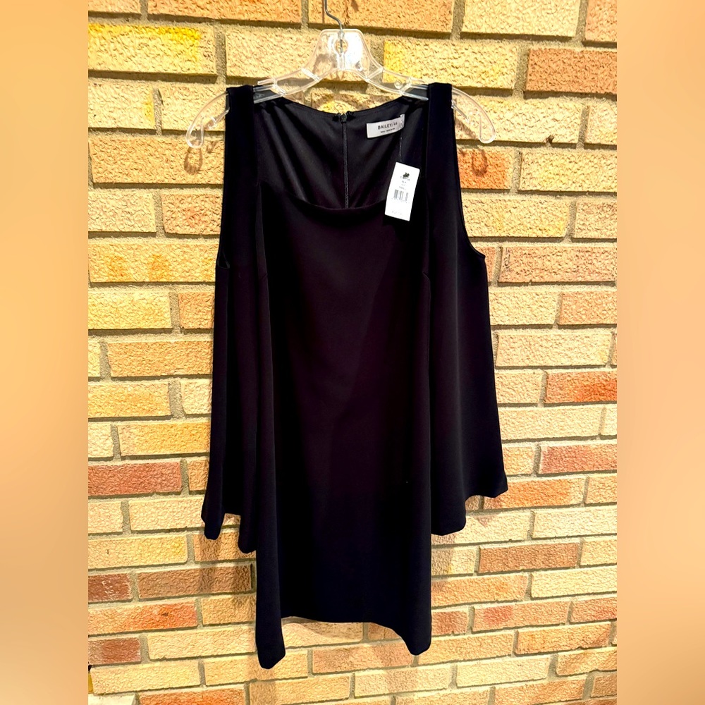 Bailey 44, Black cold shoulder, size small. New with tags.
